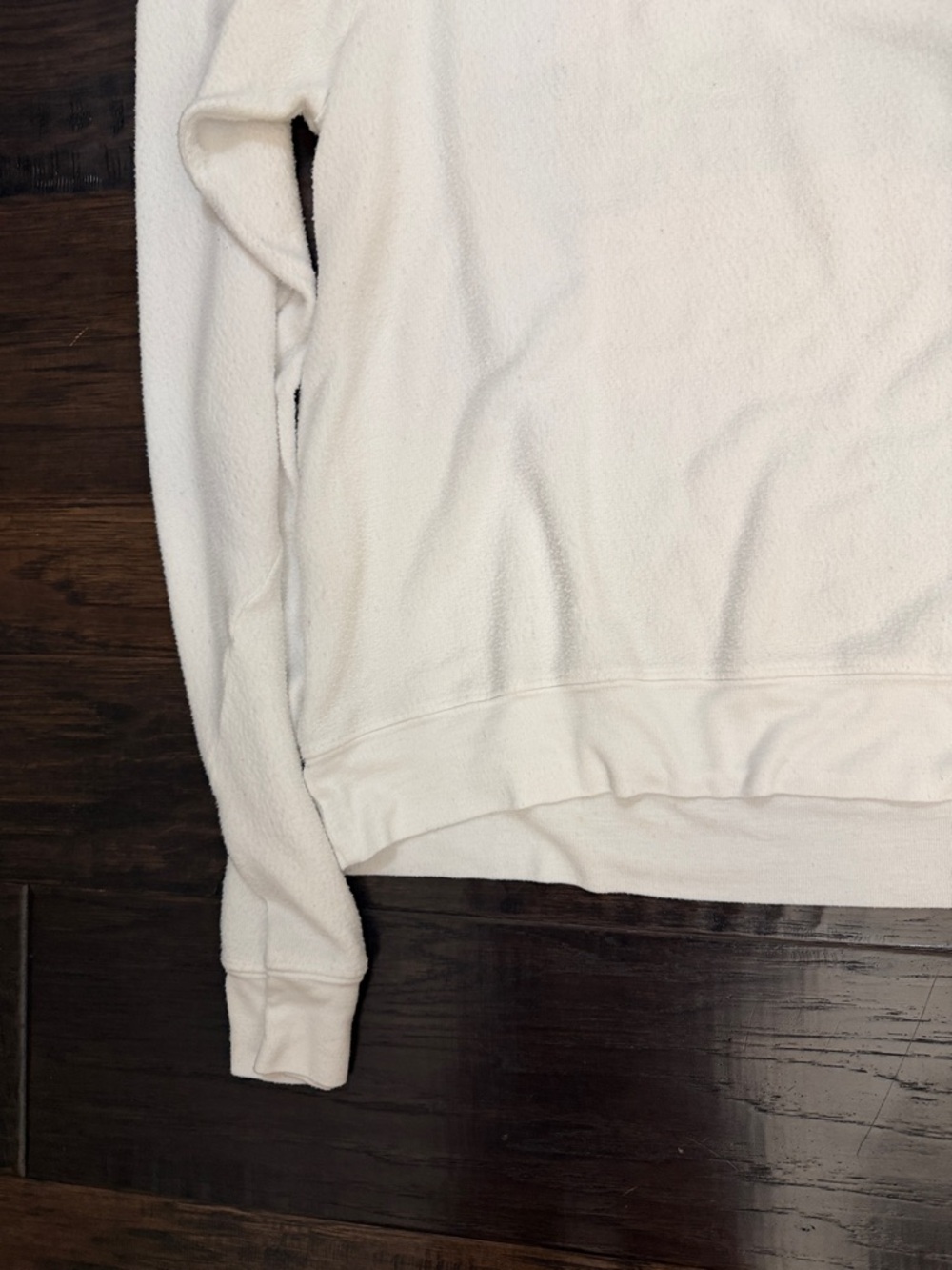 Wildfox White Love Bites Lip Vampire Fangs Baggy Beach Sweater Good Condition - Picture 9 of 9